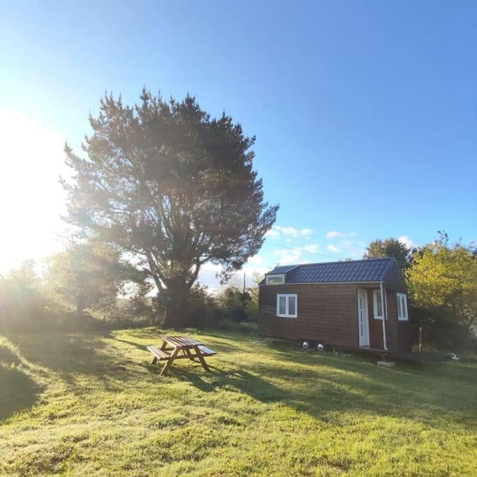 Nuit Insolite En Tiny House Questembert Exteriör bild