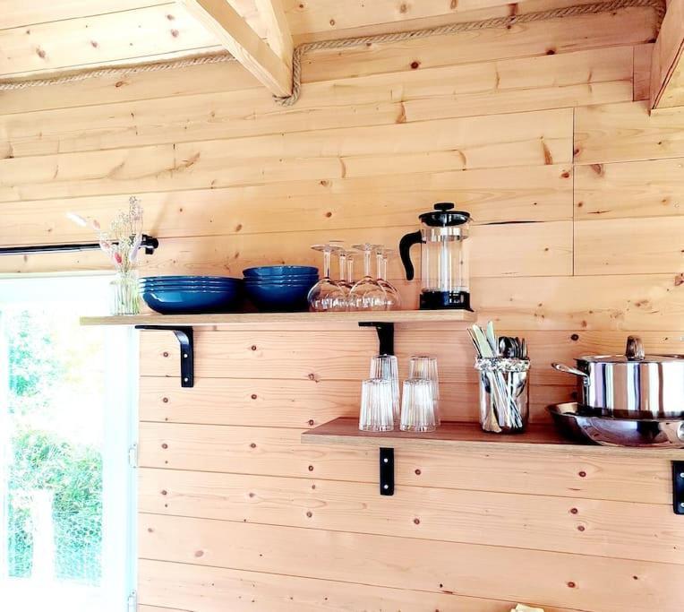 Nuit Insolite En Tiny House Questembert Exteriör bild