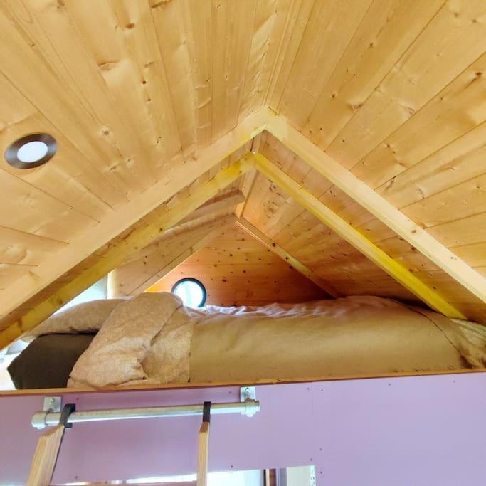 Nuit Insolite En Tiny House Questembert Exteriör bild